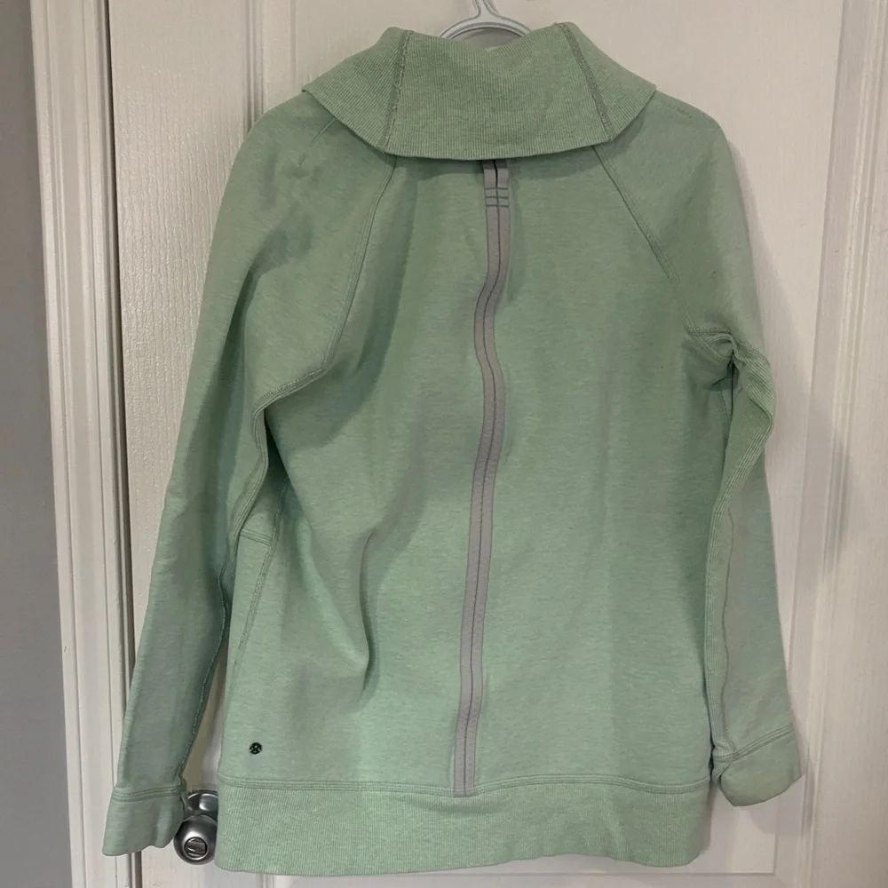 LULULEMON YIN TO MY YANG CARDIGAN SWEATER - Picture 4 of 7